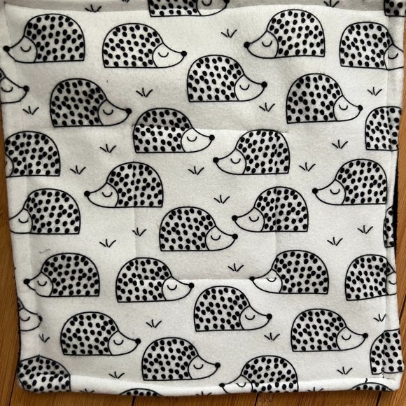 2 Guinea Pig Fleece P Piddle Pads Pair 11” Lot 2 HEDGEHOG Free Sticker - Picture 1 of 5